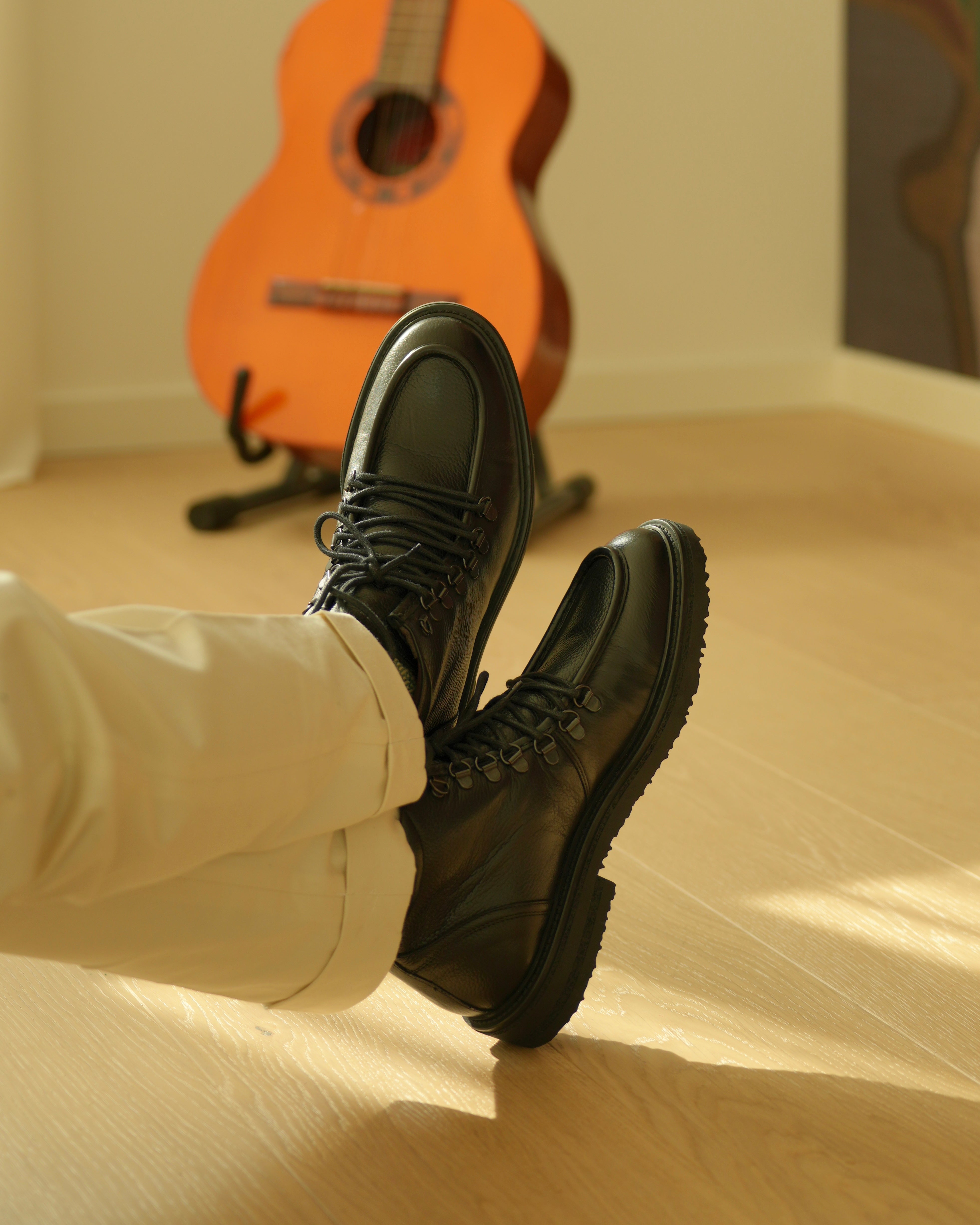 SHALAPI Fracap 1.1 luxury boots in full grain leather in black