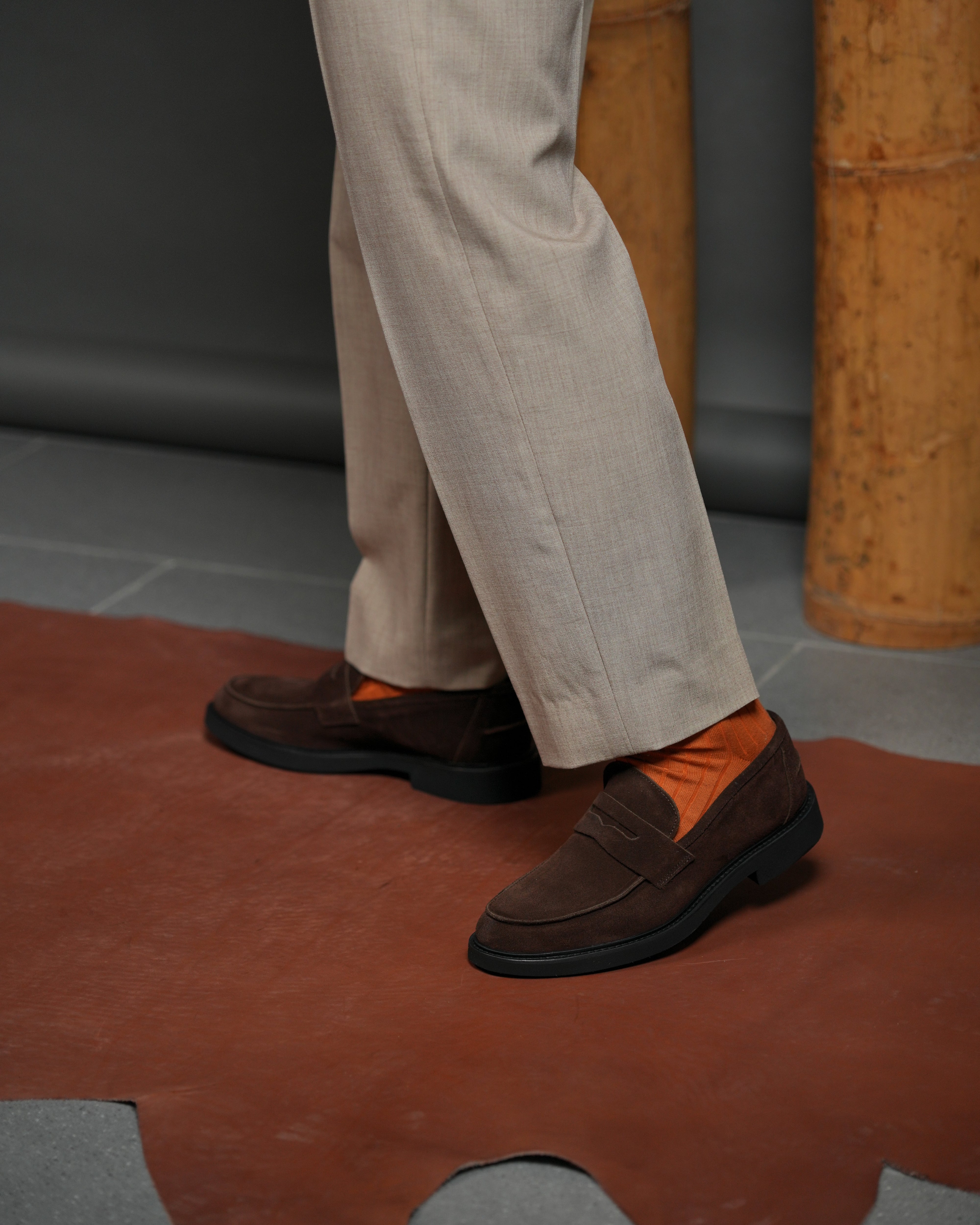 Mocasines SHALAPI de hombre italianos de ante marrón