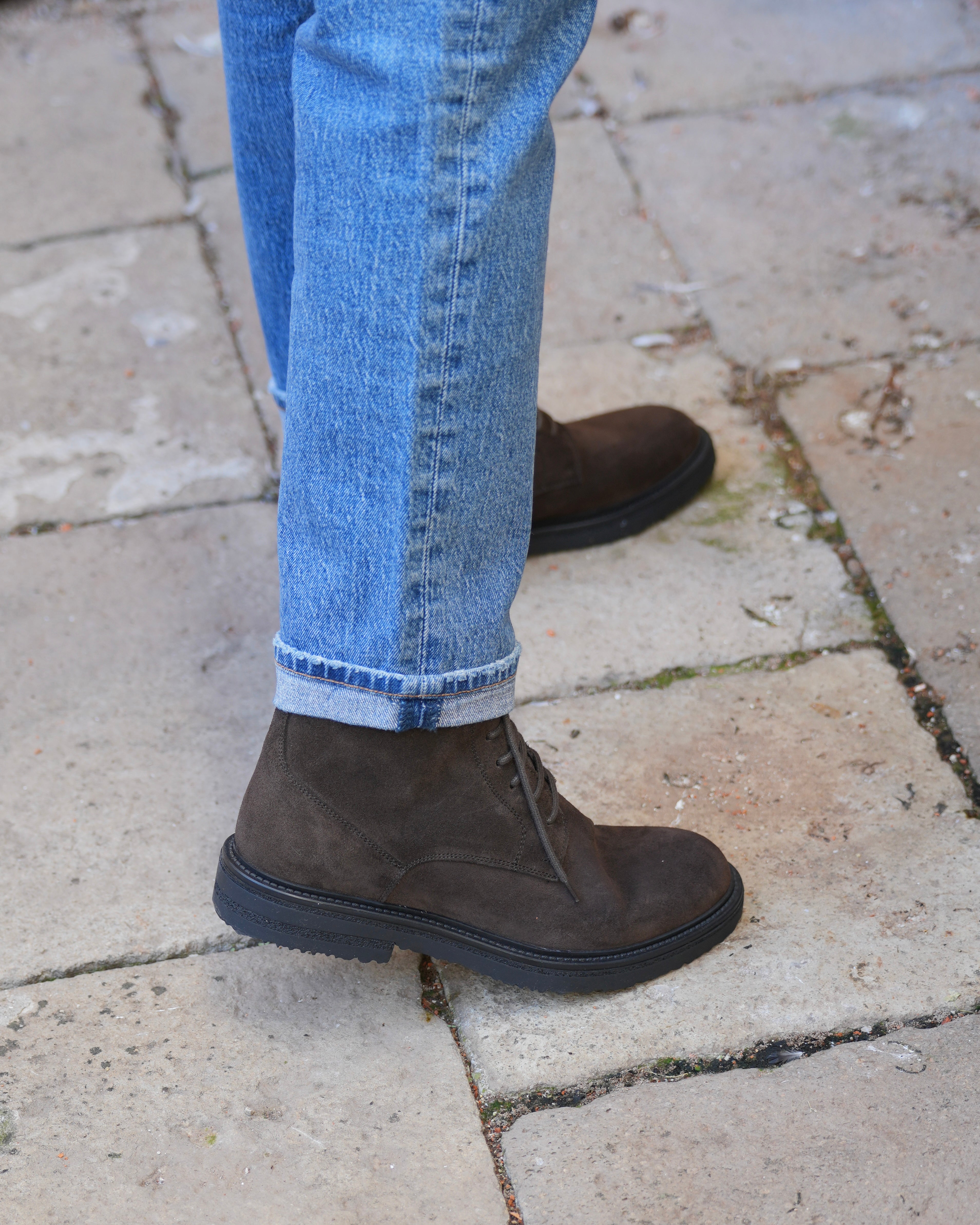 Botas de lujo SHALAPI 1.1 con puntera lisa en ante marrón