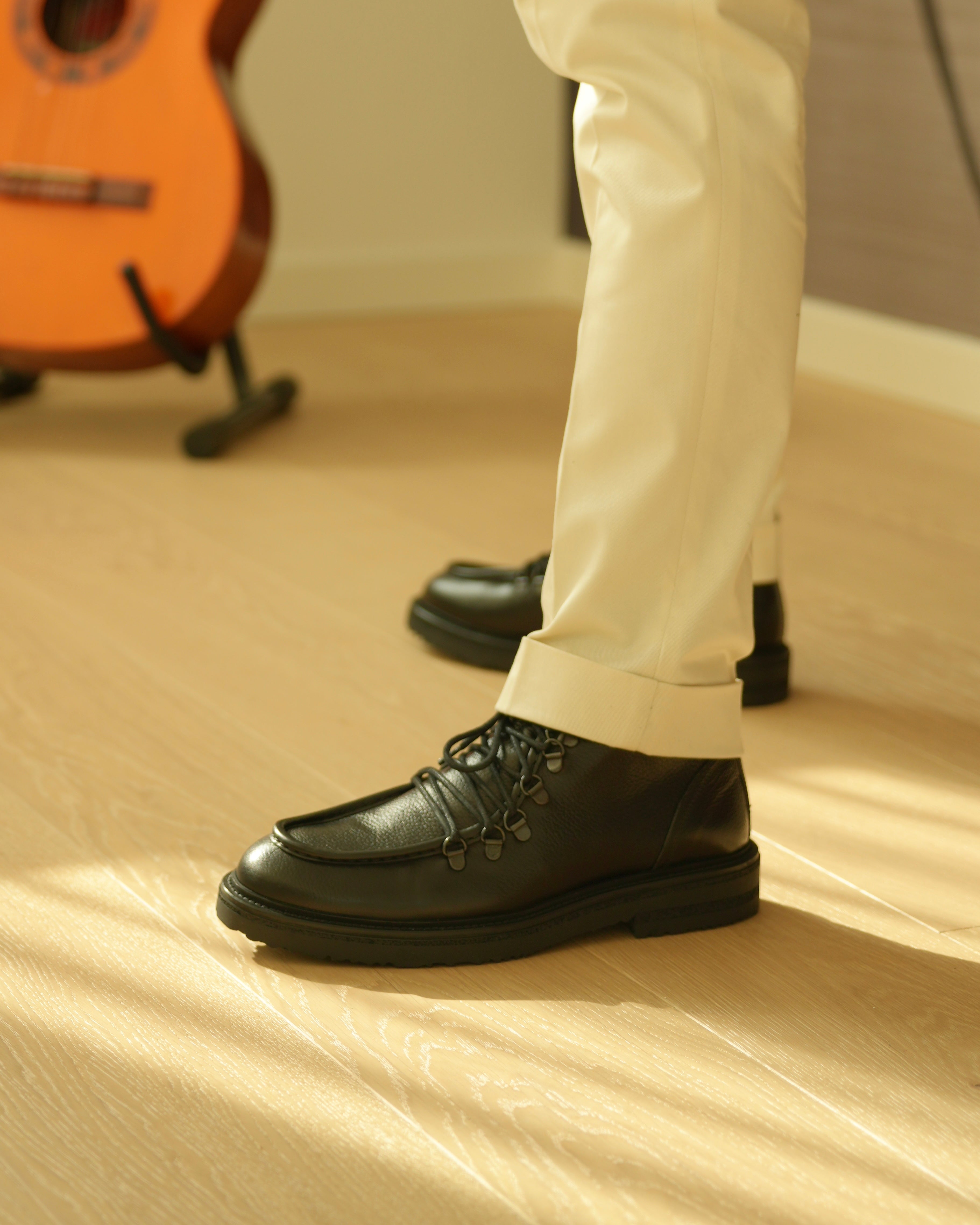 SHALAPI Fracap 1.1 luxury boots in full grain leather in black