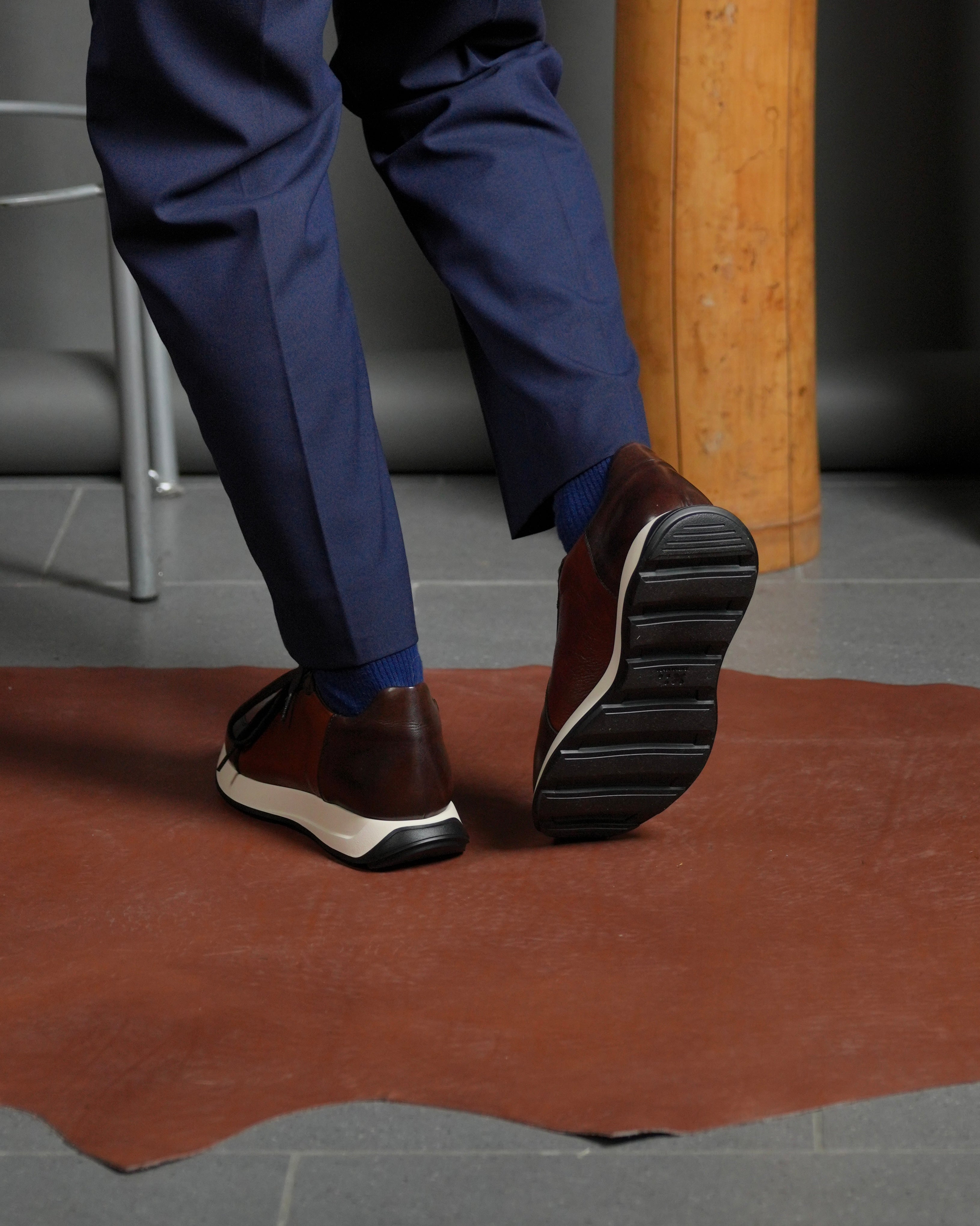 Zapatillas de lujo SHALAPI Milano 1.1 para hombre en color camel