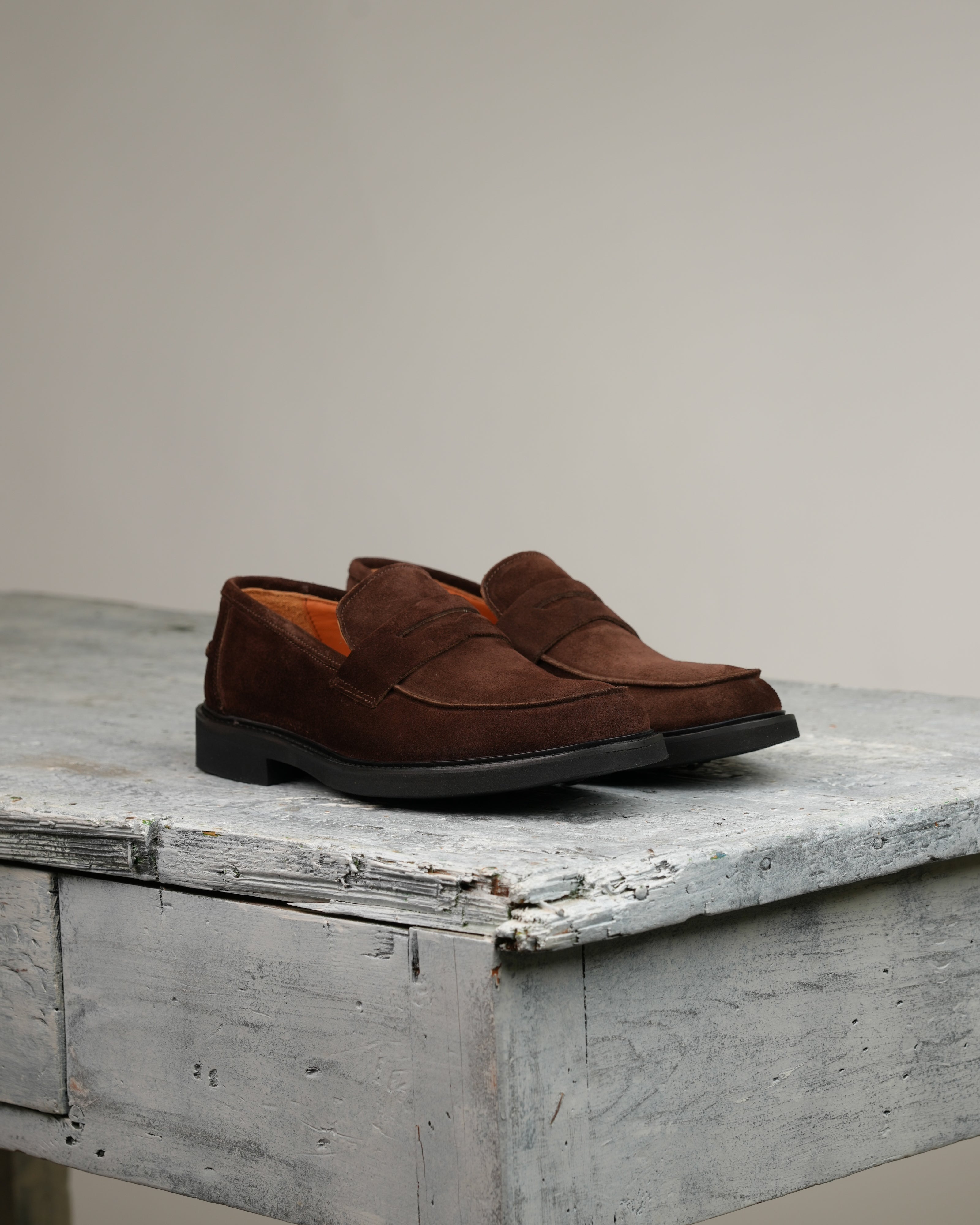 Mocasines SHALAPI de hombre italianos de ante marrón