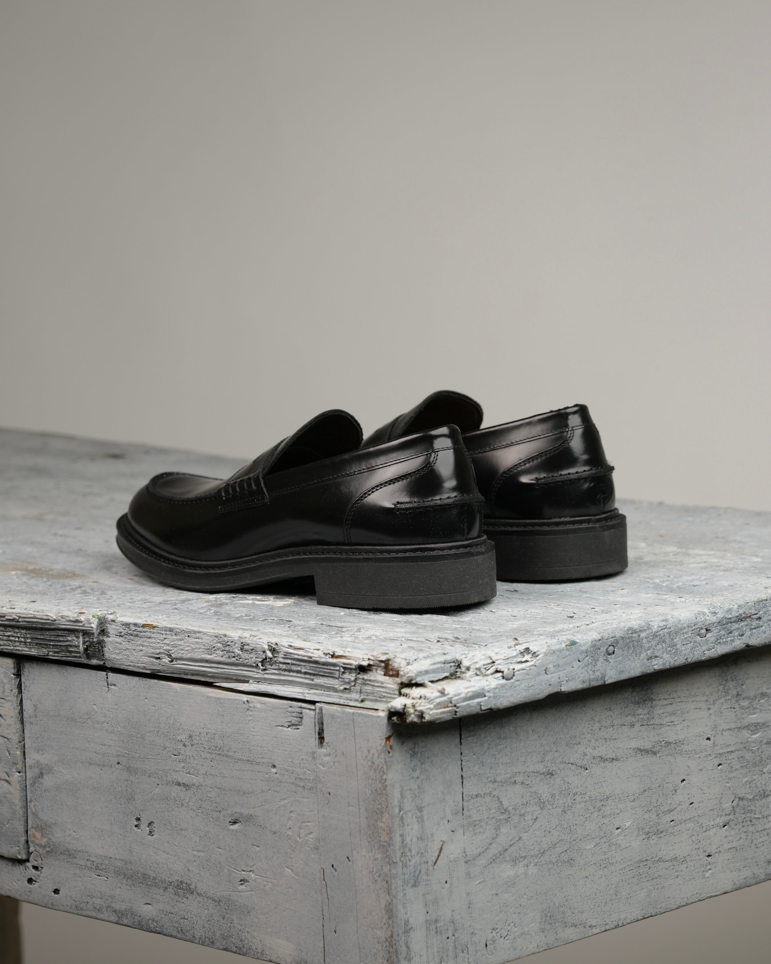 SHALAPI Chester 1.1 penny loafers for men in shiny balck