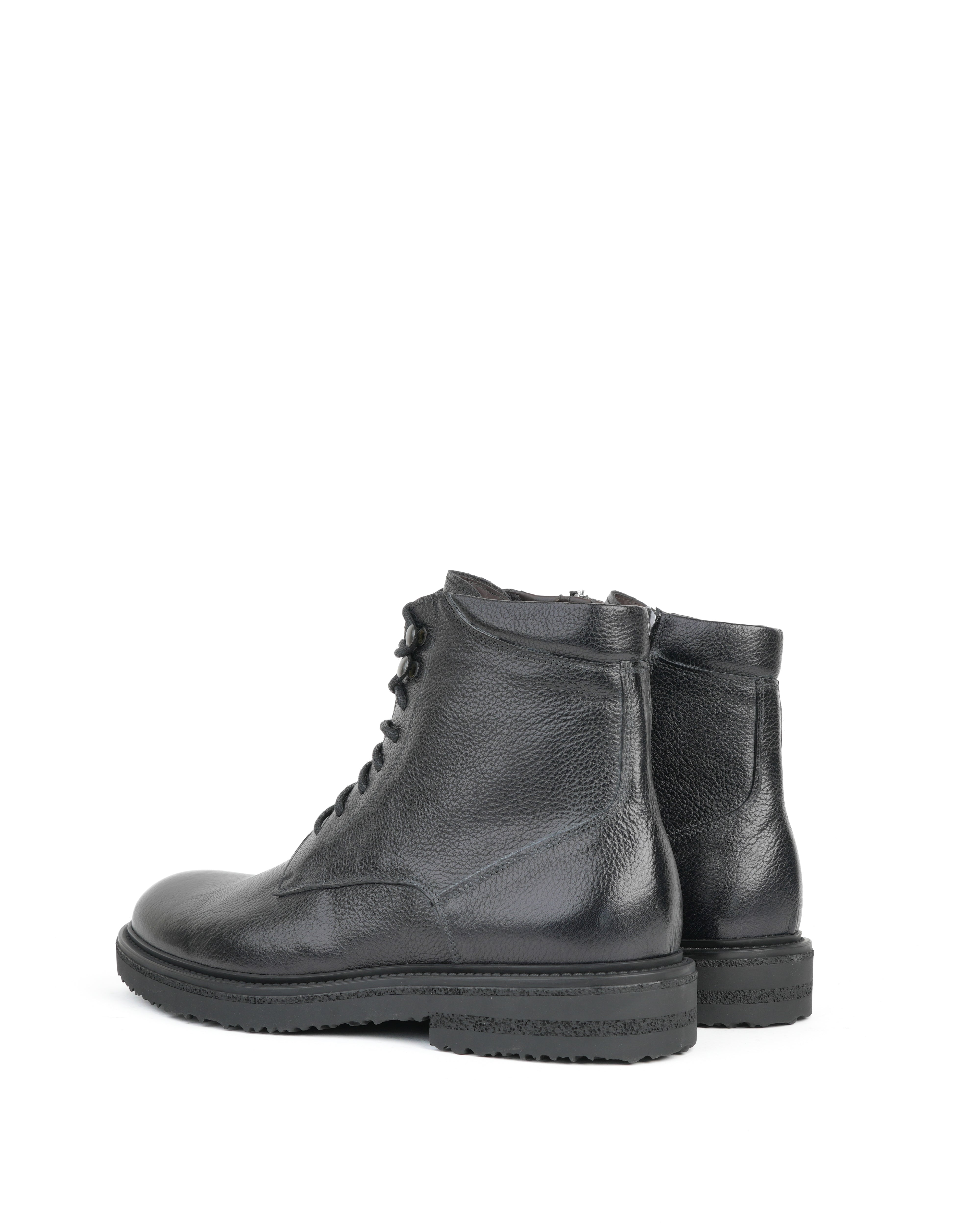 Botas de lujo SHALAPI 1.1 con punta lisa en piel flor en color negro