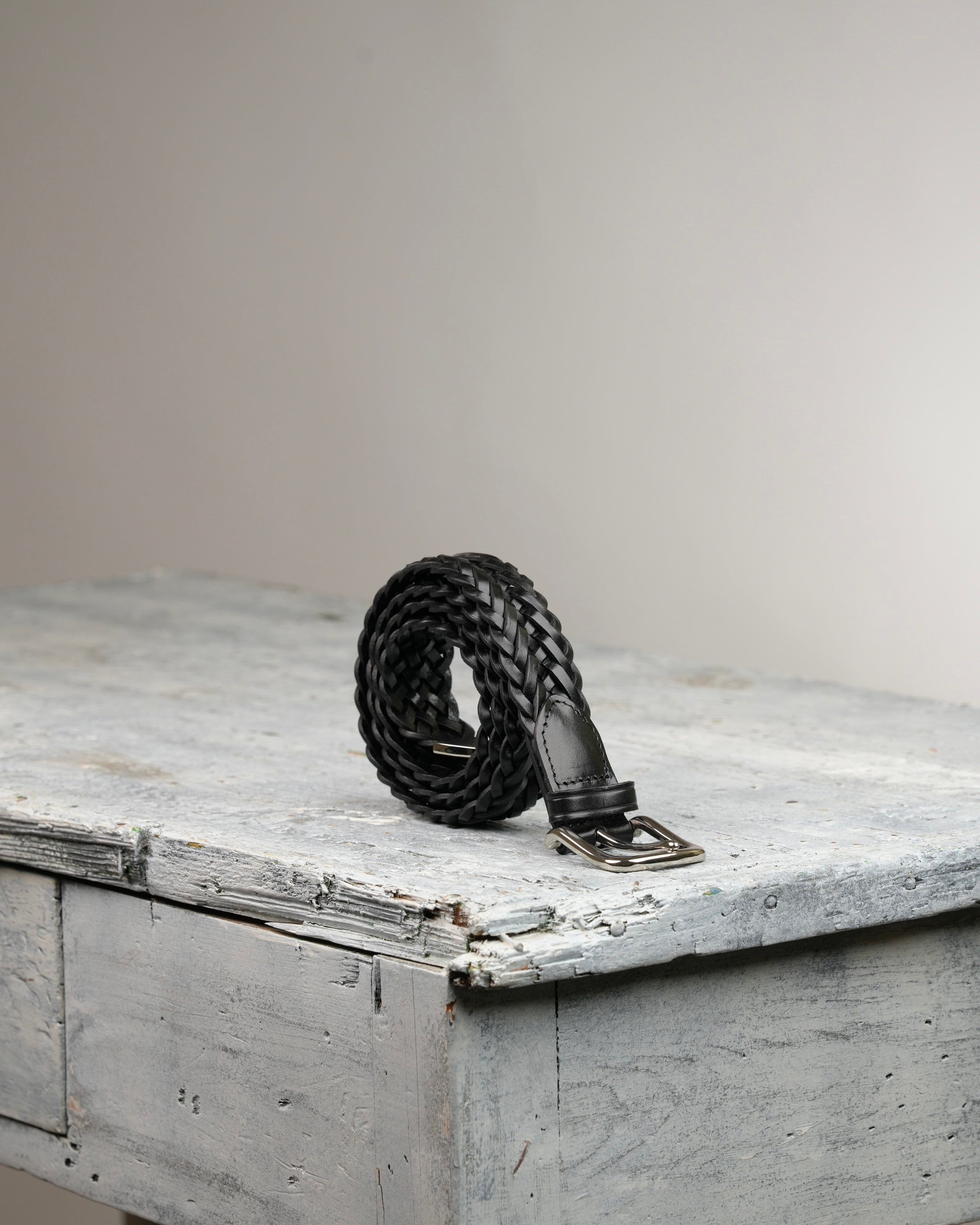 Handmade Braided Leather Belt in black – Shalapi Italy