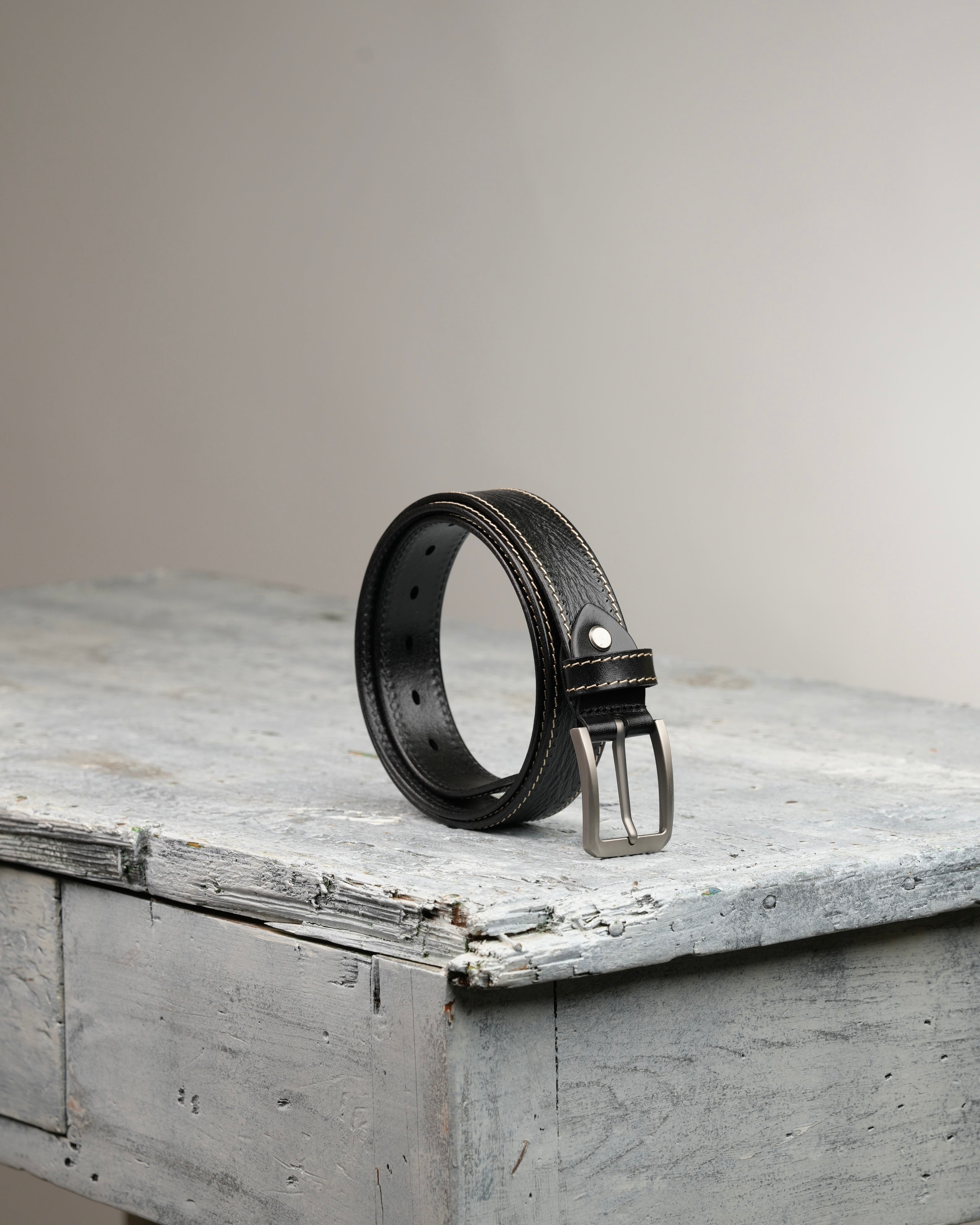 SHALAPI Genuine leather belts in black