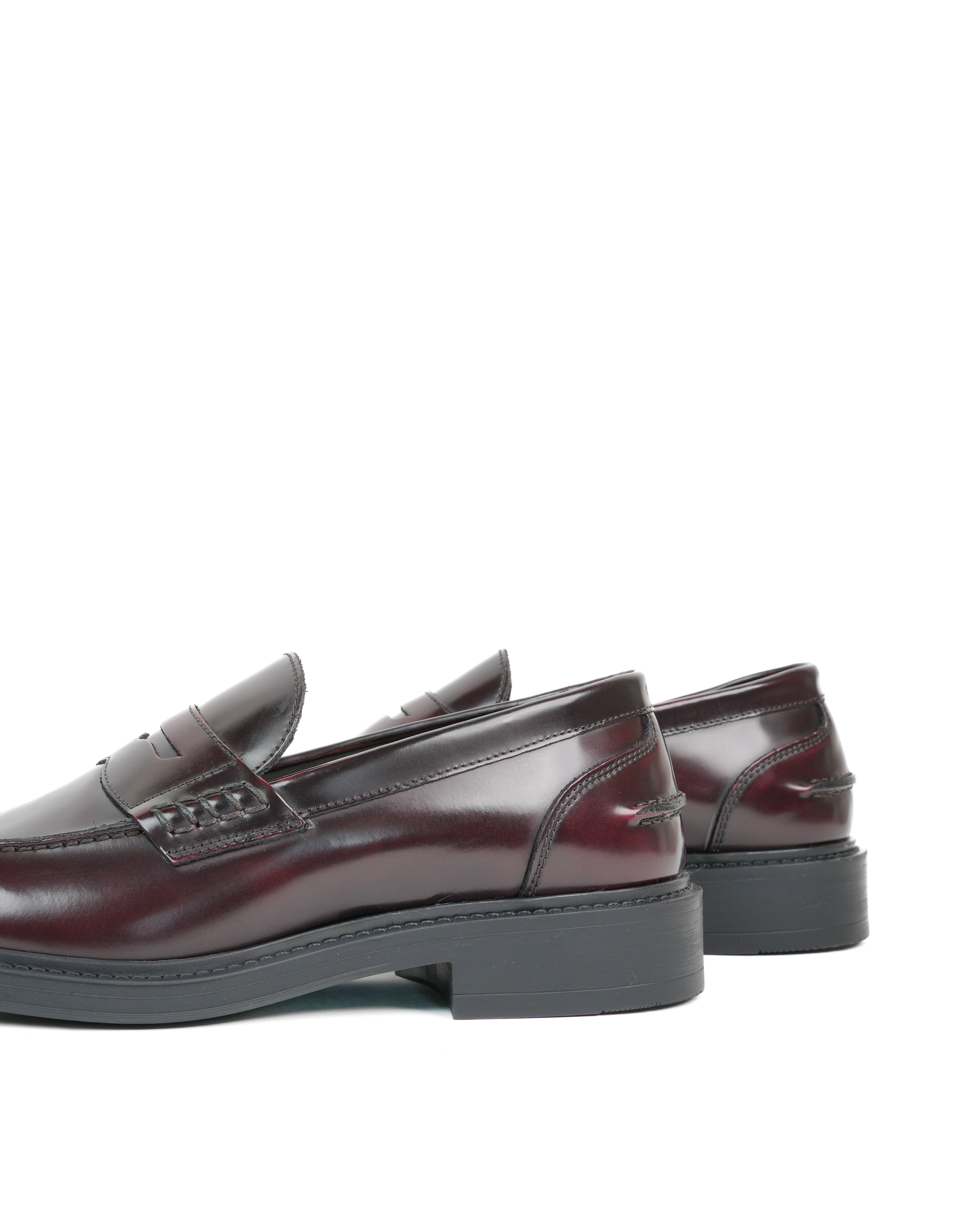 SHALAPI Chester 1.1 mocasines para hombre color Burdo brillante