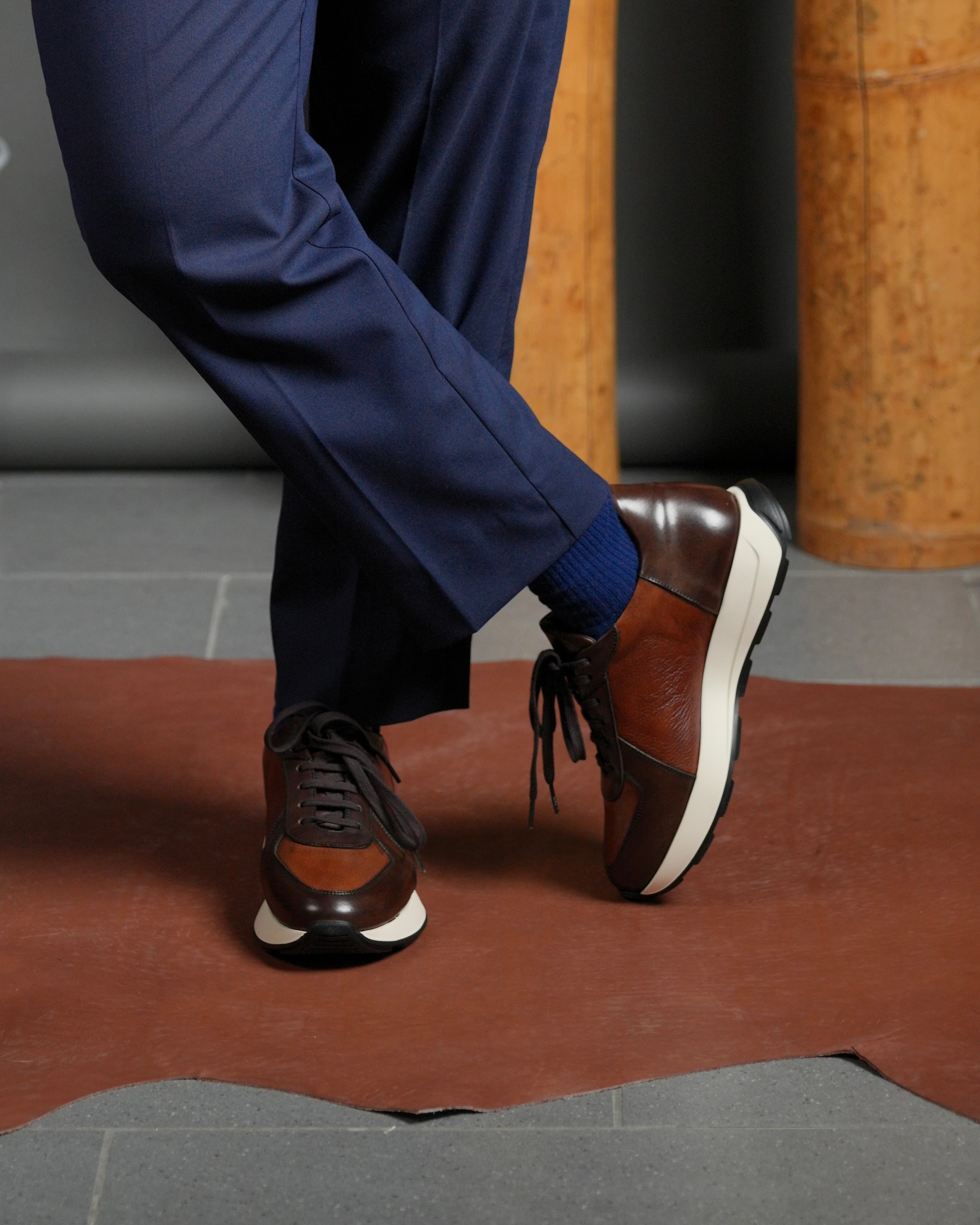 Zapatillas de lujo SHALAPI Milano 1.1 para hombre en color camel