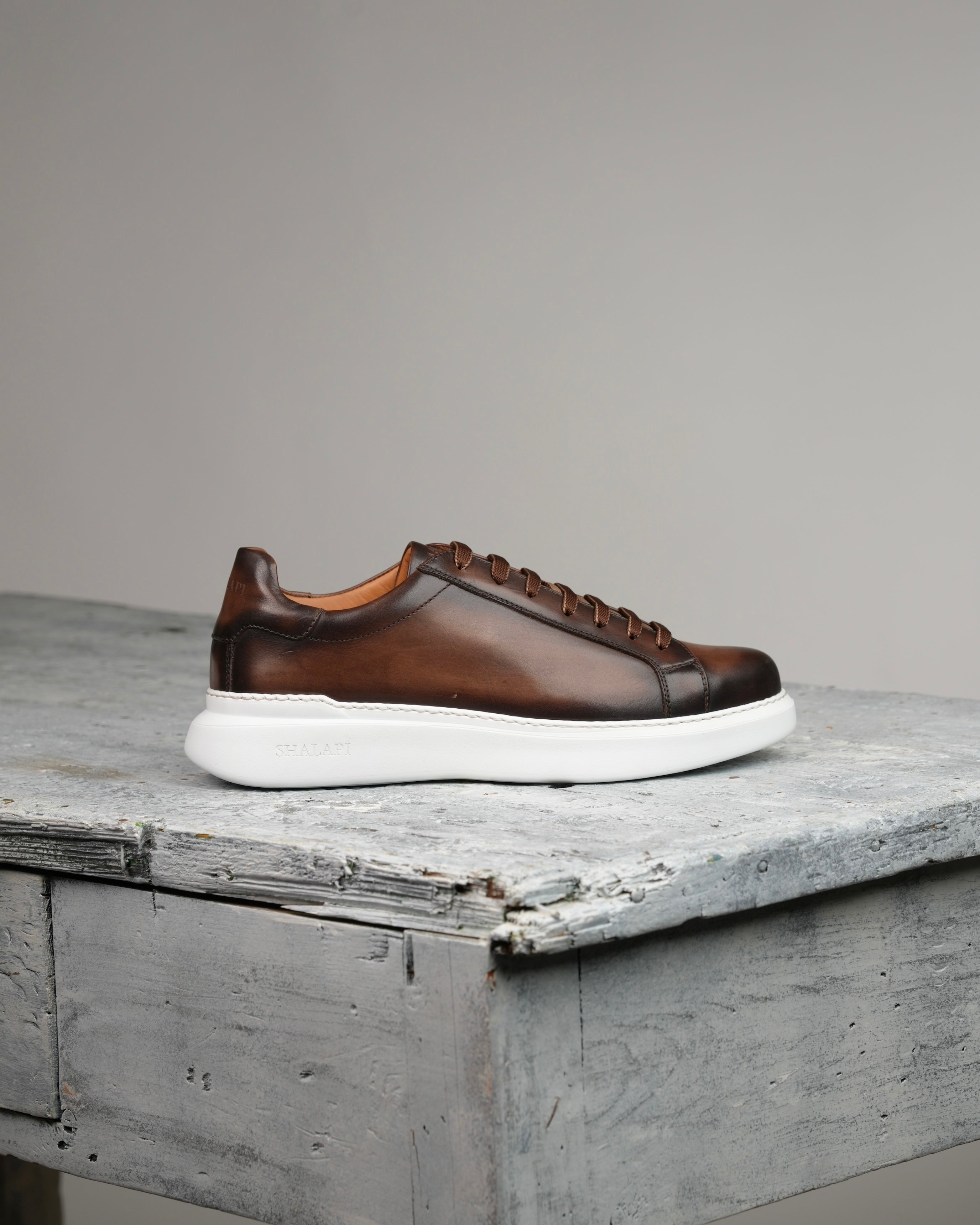 Zapatillas clásicas de lujo SHALAPI Flaty 1.1 en marrón 