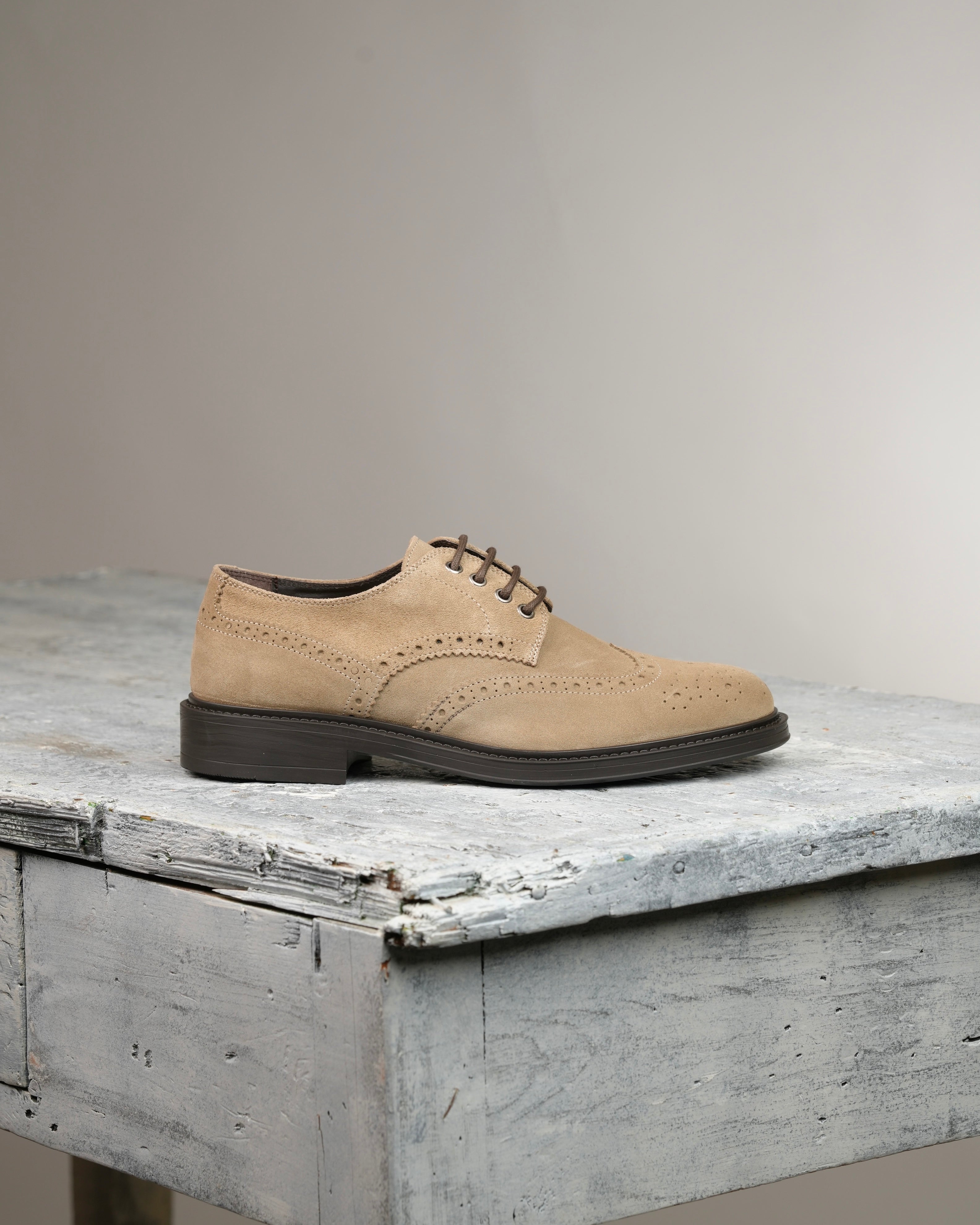 SHALAPI luxury Brogues shoes 1.1 in suede leather in Beige
