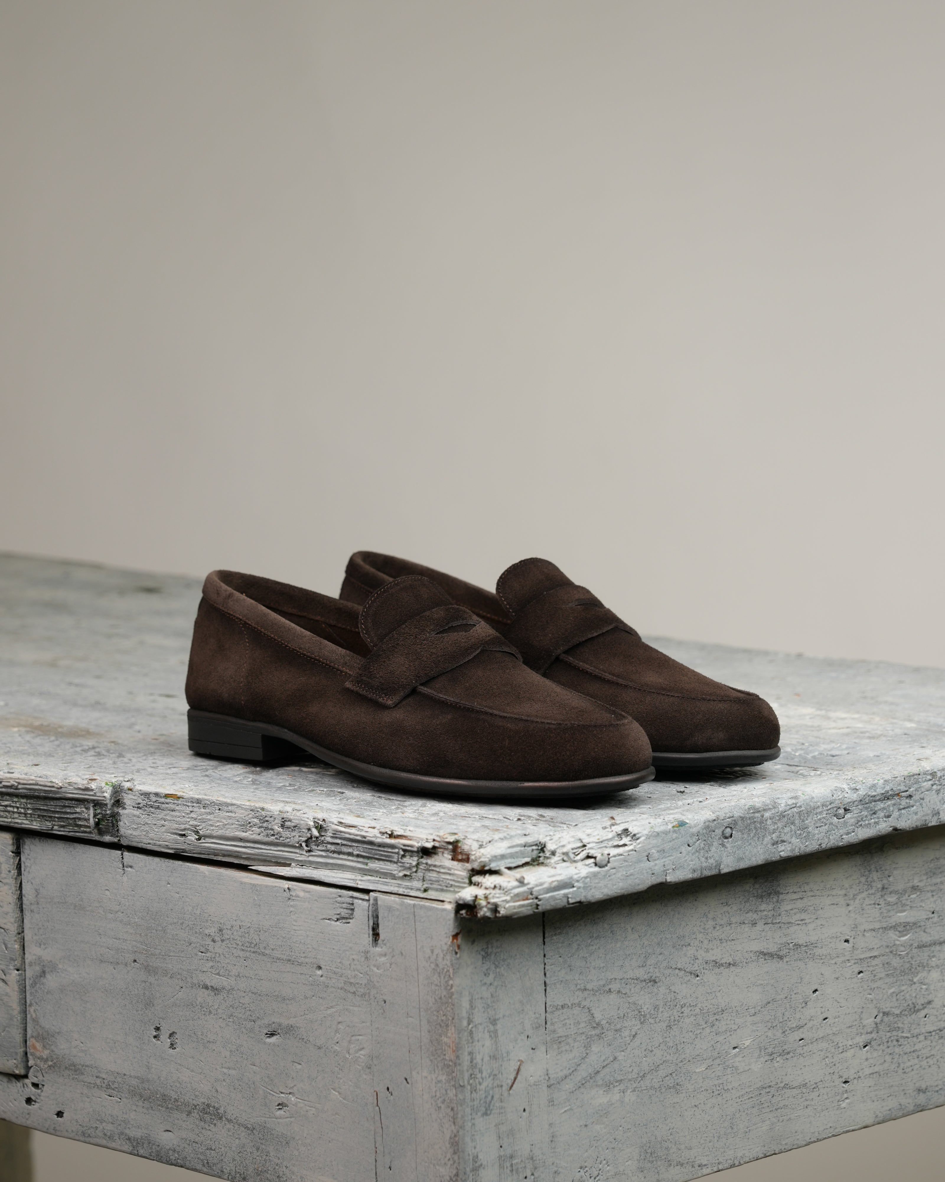 Marechiaro penny loafers in suede brown