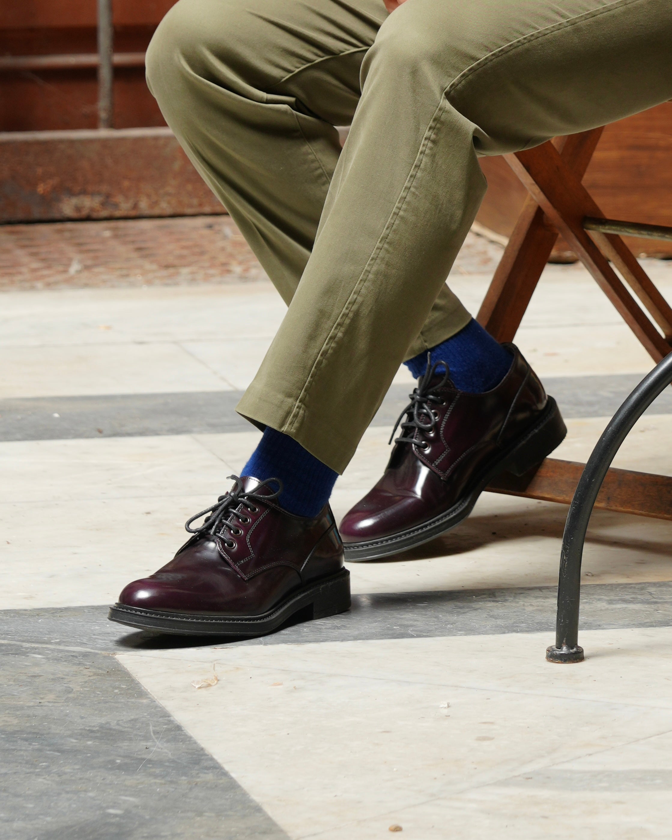 Zapatos Derby LEO de lujo SHALAPI 1.1 en Burdo brillante