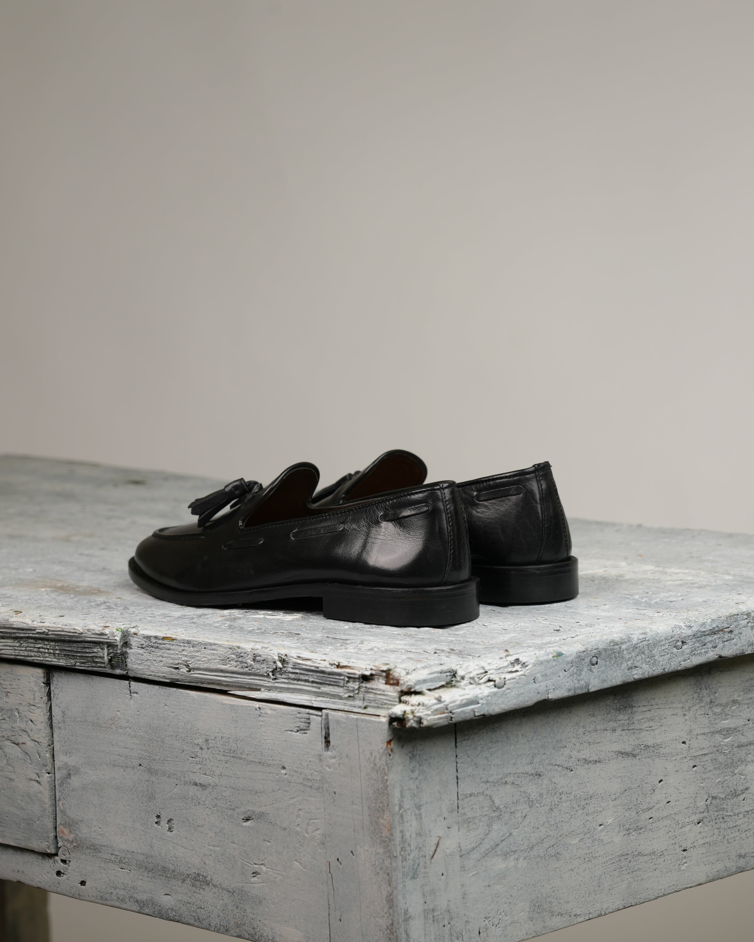 SHALAPI Bari 1.1 tassel loafers for men in buffalo leather in black